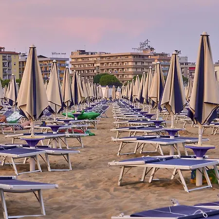 Embrace The Sea Breeze In Appartamento